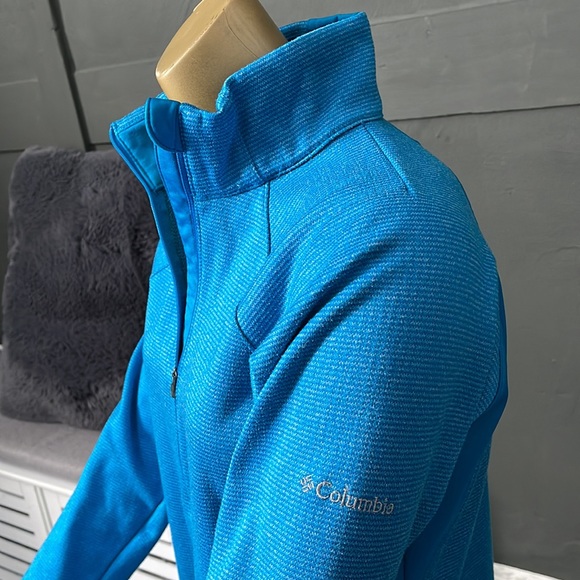 Medium Blue Columbia 1/4 zip sweatshirt - Picture 3 of 4